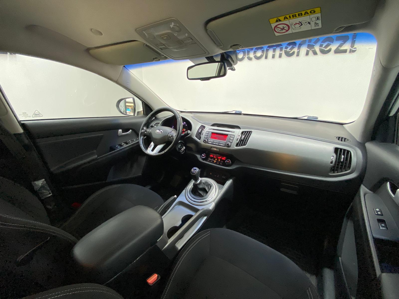 KIA SPORTAGE 19